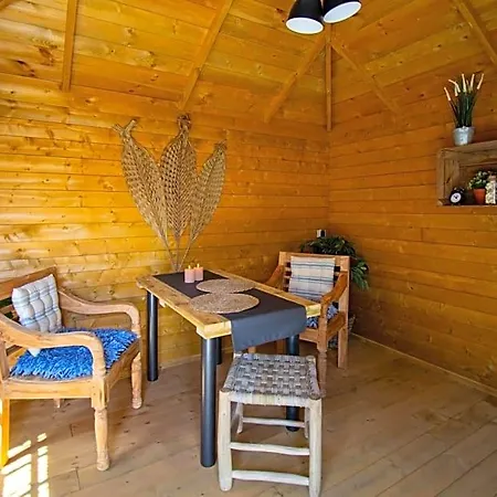 De Hoek Bed & Breakfast